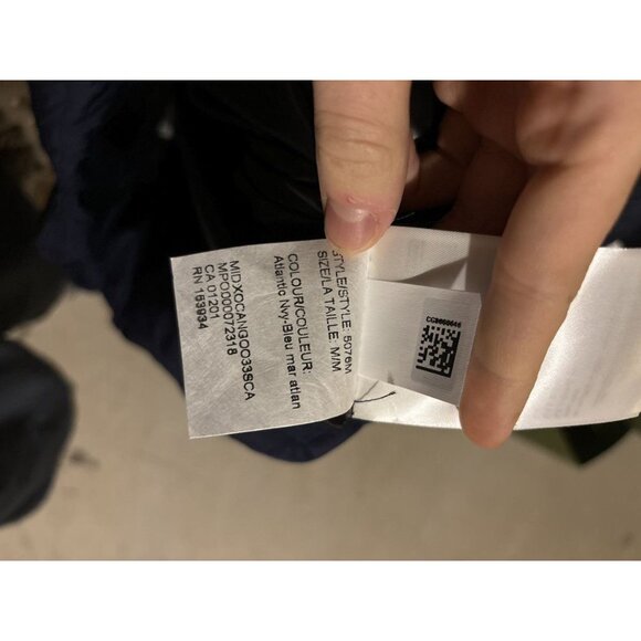 Canada Goose Atlantic Navy Armstrong Jacket - Picture 6 of 8